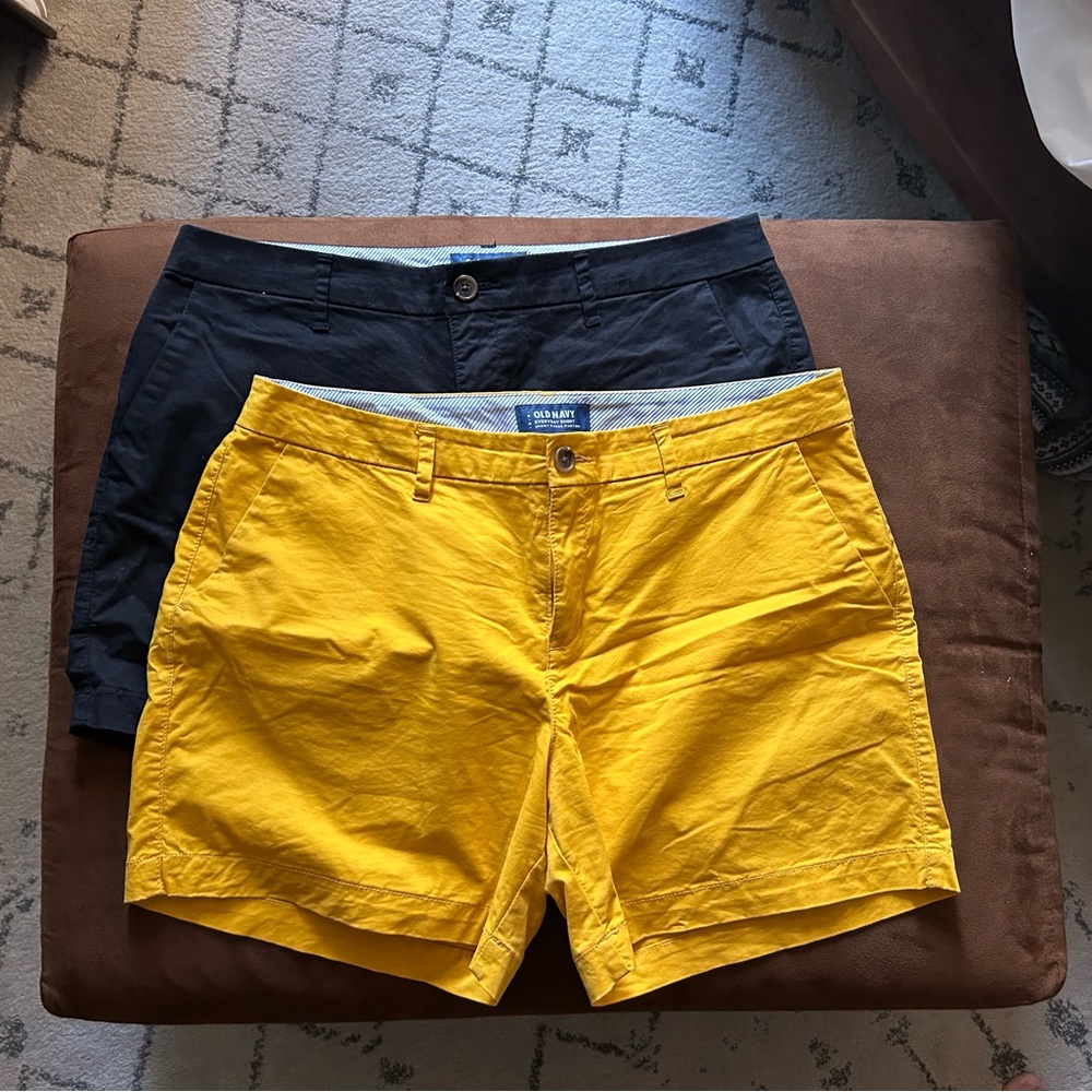 Set of 2: Old Navy Women's Shorts in Yellow and Black